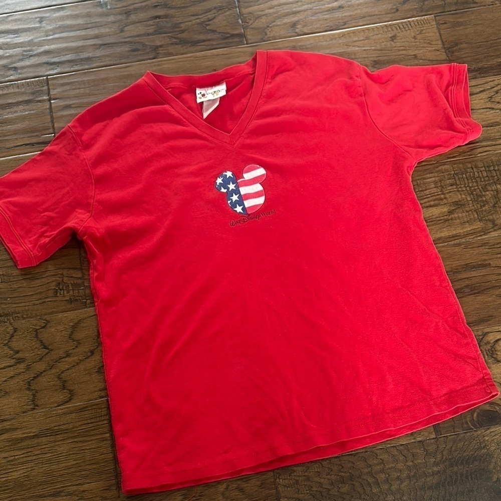 Vintage red American Flag Mickey Walt Disney World tee
